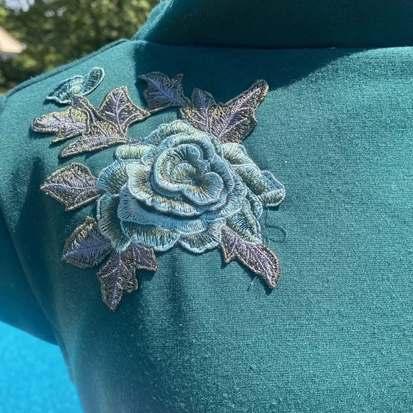 New York & Company Emerald Green Embroidered Top and Midi Skirt - Picture 3 of 5